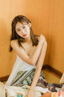 学长含着她的乳奶揉搓揉捏小说